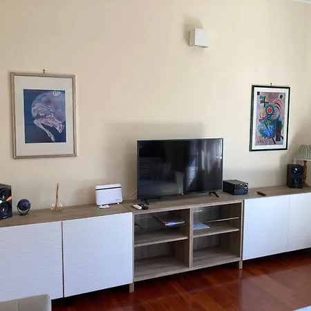 Delizioso Attico A Talenti 로마